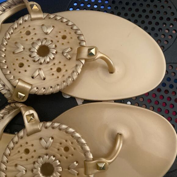 Jack Rogers gold sandals size 10 - Picture 4 of 5
